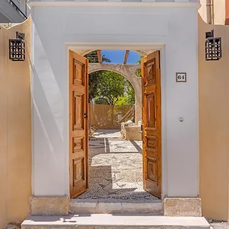 Sala Historical Luxury Апартаменты