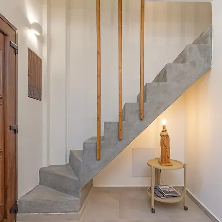 Sala Historical Luxury Apartment