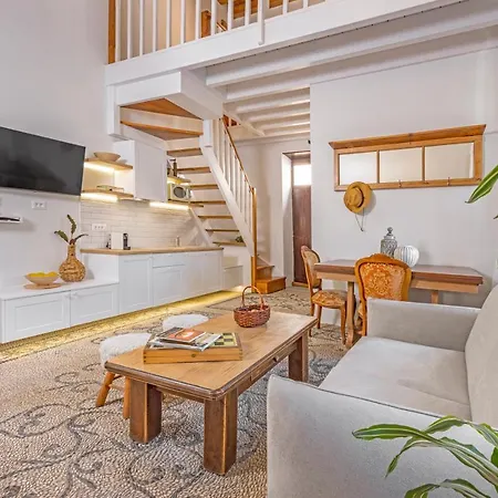 Sala Historical Luxury 아파트 *