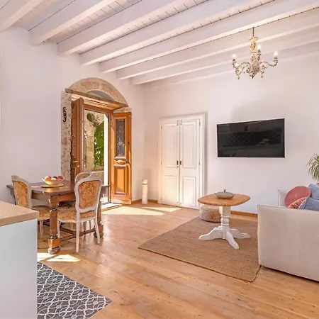 Sala Historical Luxury 아파트 *